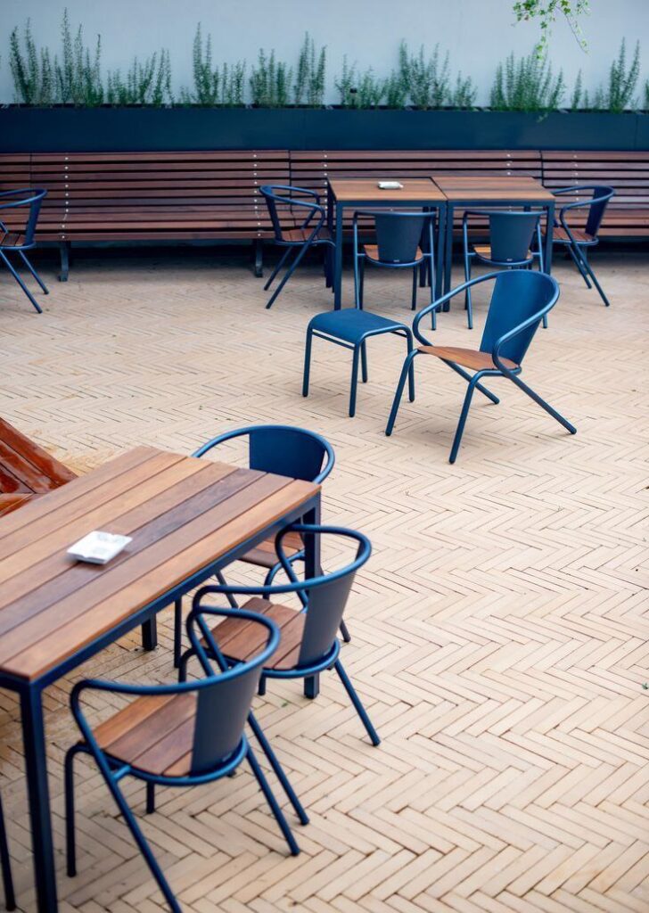 Outdoor Restaurant Furniture